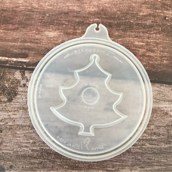 Tupperware Jello Mold Set, Measure Cups, water bottle containers - Picture 7 of 16